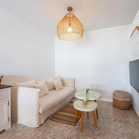 Villa Wonderful With Seaview And Jacuzzi Puerto de las Nieves